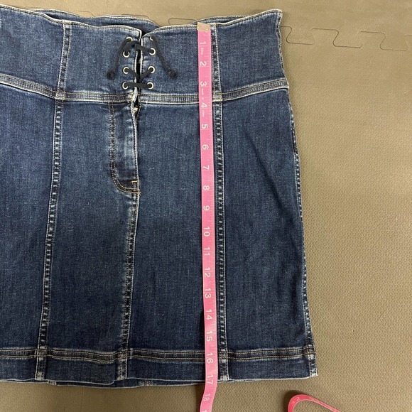Free People Denim Skirt Womens 6 Blue Jean Stretch Mini Skirt Lace up Front FS - Picture 9 of 10